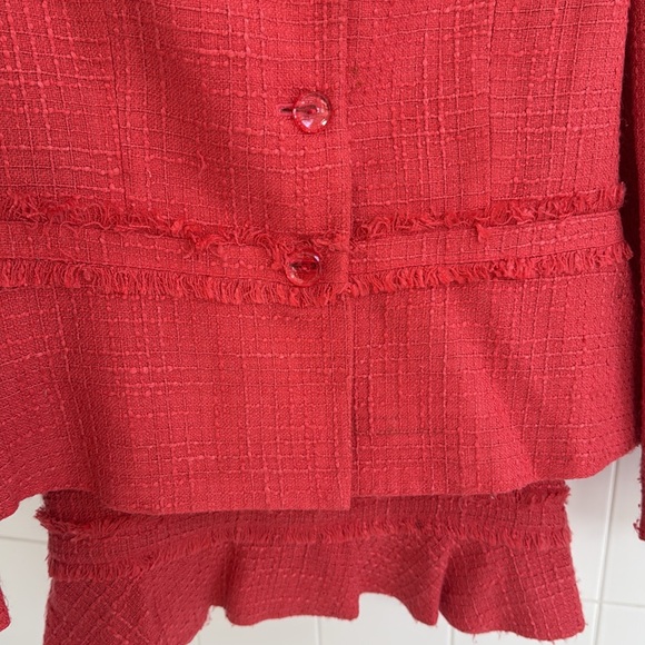 Lesuit pink skirt suit tweed size 12P never worn - Picture 2 of 3